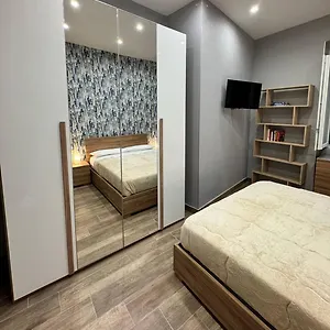Appartamento 280 Mt Dalla Metro The Mox Luxury Apartament, Napoli